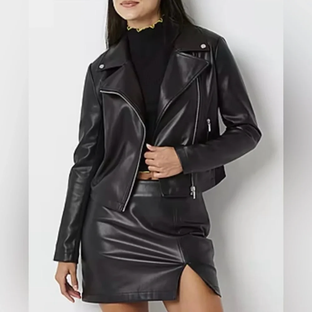 Juicy Couture Women’s Faux Leather Moto Jacket Side Paneling Black Medium NWT